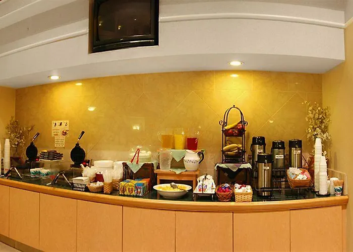 La Quinta By Wyndham Airport Tucson